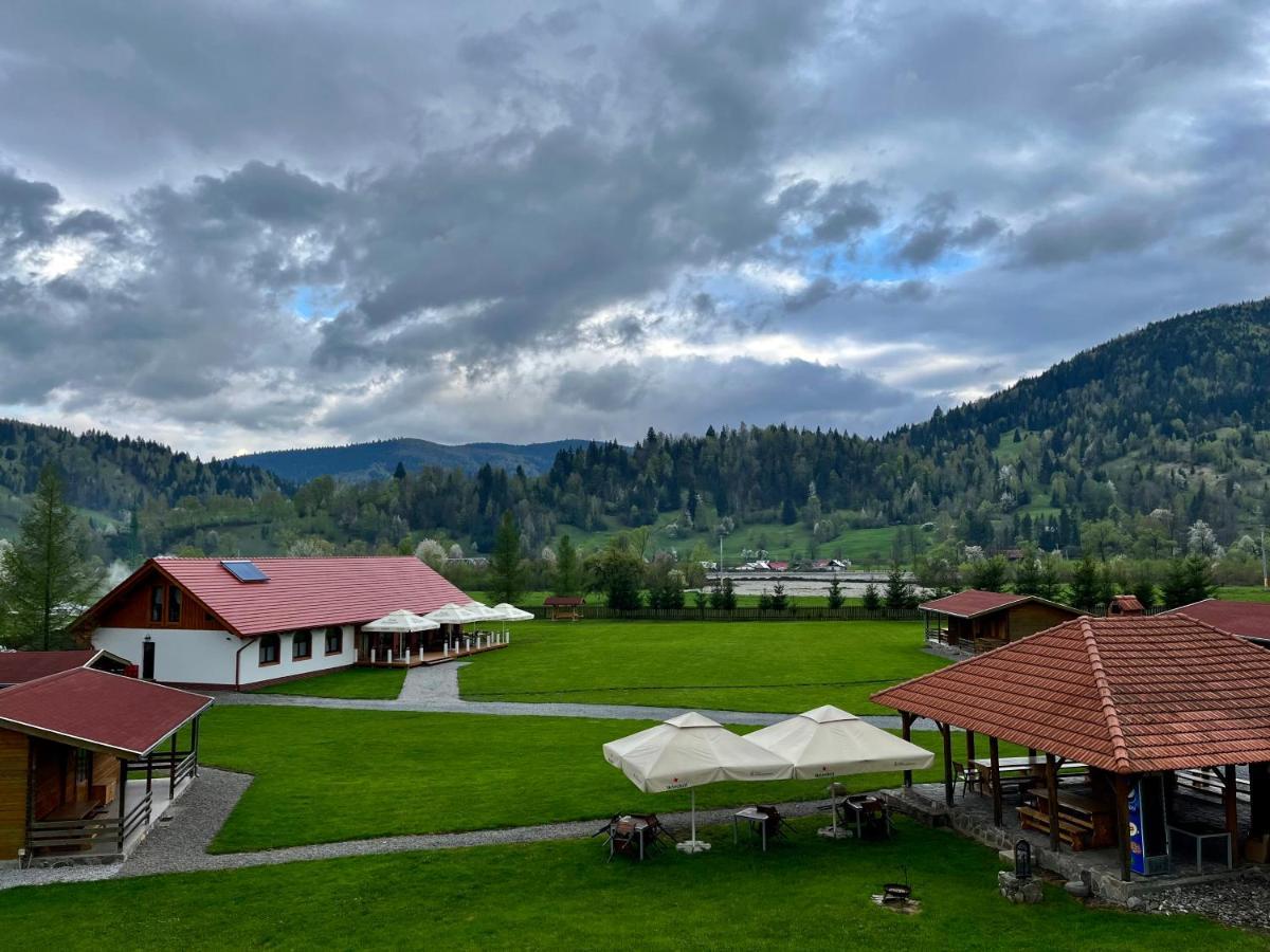 Biotour Camping & Restaurant Ghimeş-Făget 외부 사진