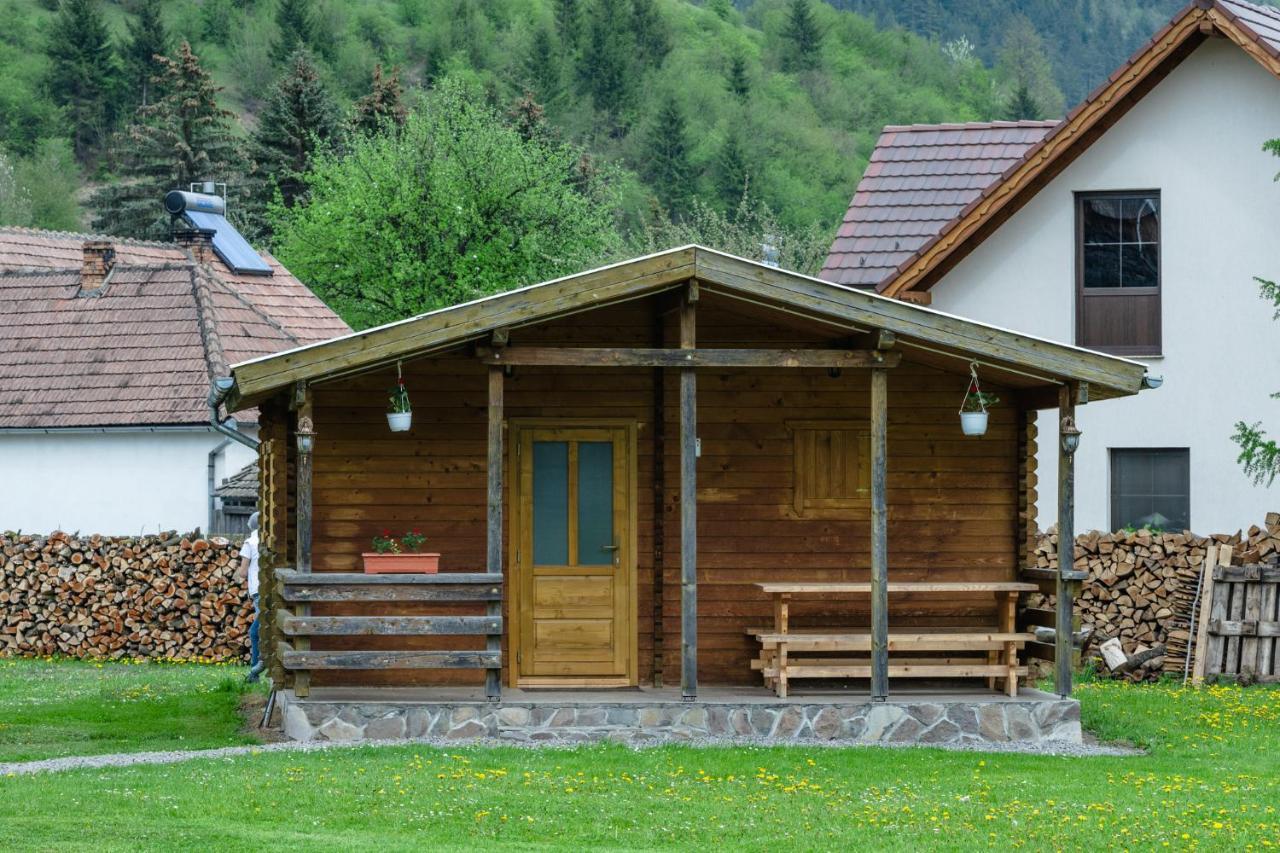 Biotour Camping & Restaurant Ghimeş-Făget 외부 사진