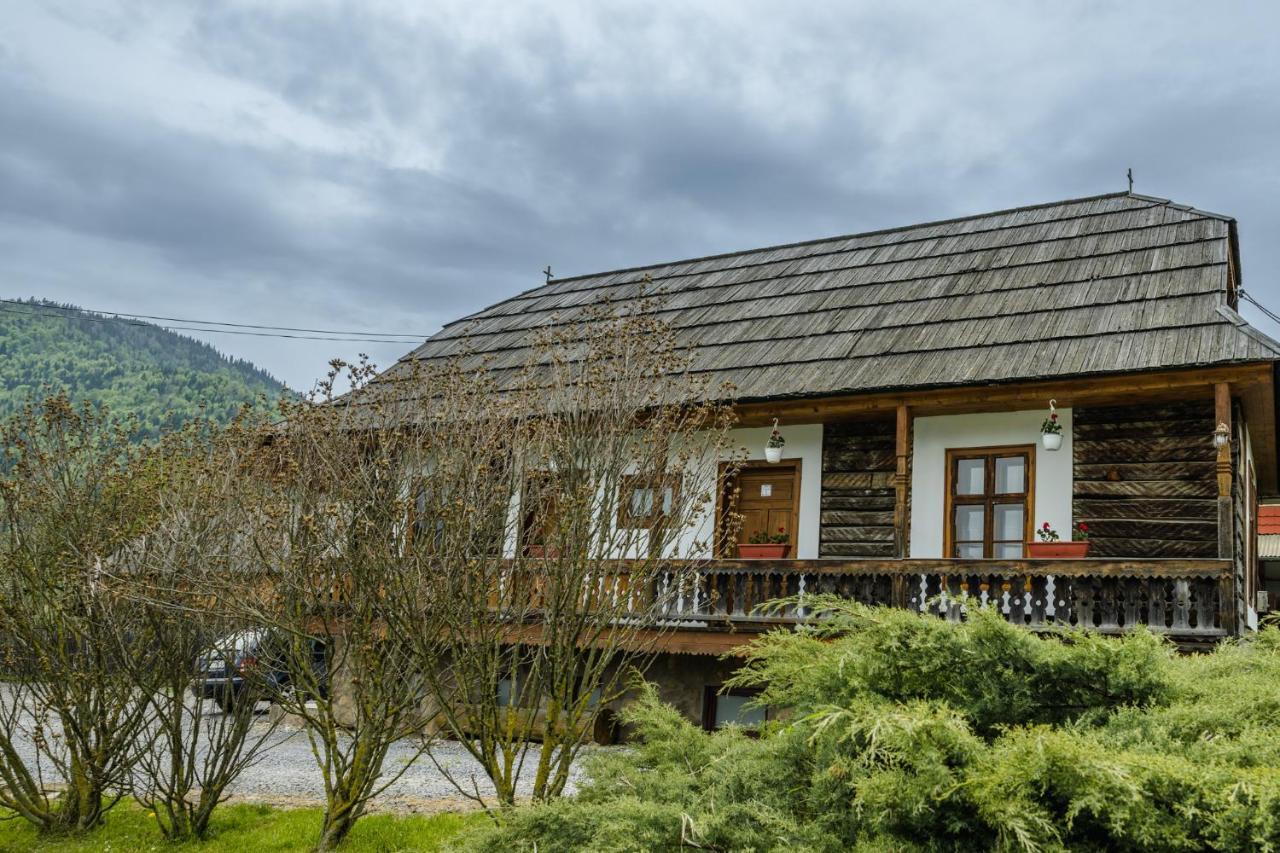 Biotour Camping & Restaurant Ghimeş-Făget 외부 사진