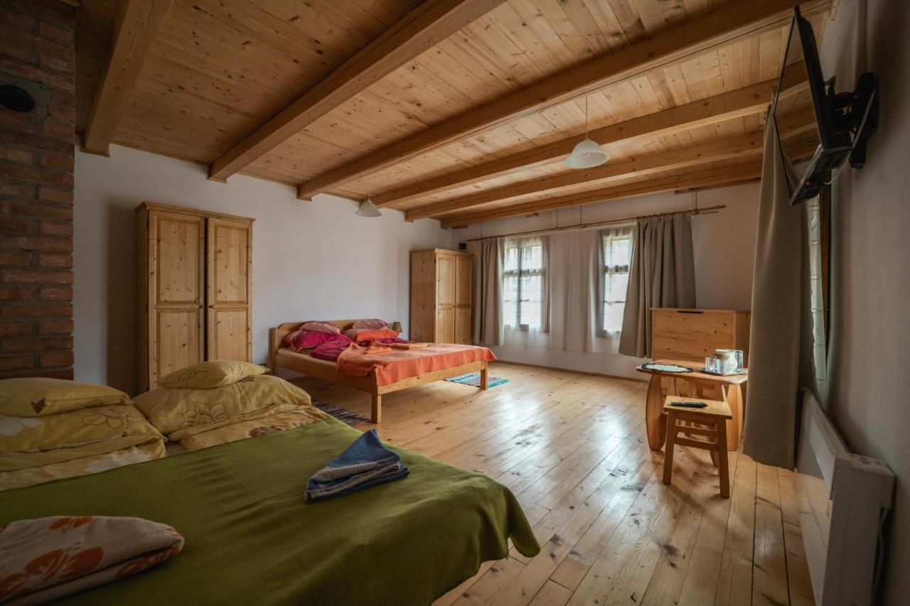 Biotour Camping & Restaurant Ghimeş-Făget 외부 사진