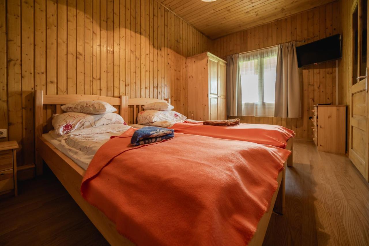 Biotour Camping & Restaurant Ghimeş-Făget 외부 사진